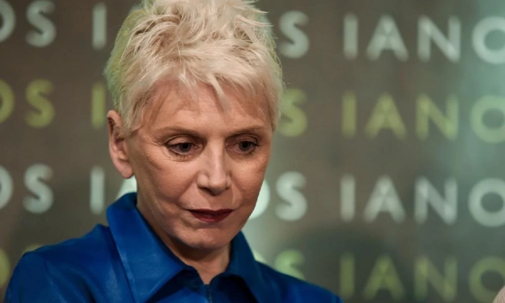 "Πέλεκυς" το Παγκόσμιο Εβραϊκό Συνέδριο κατά Ακρίτα: «Αμαυρώνει το Ολοκαύτωμα»